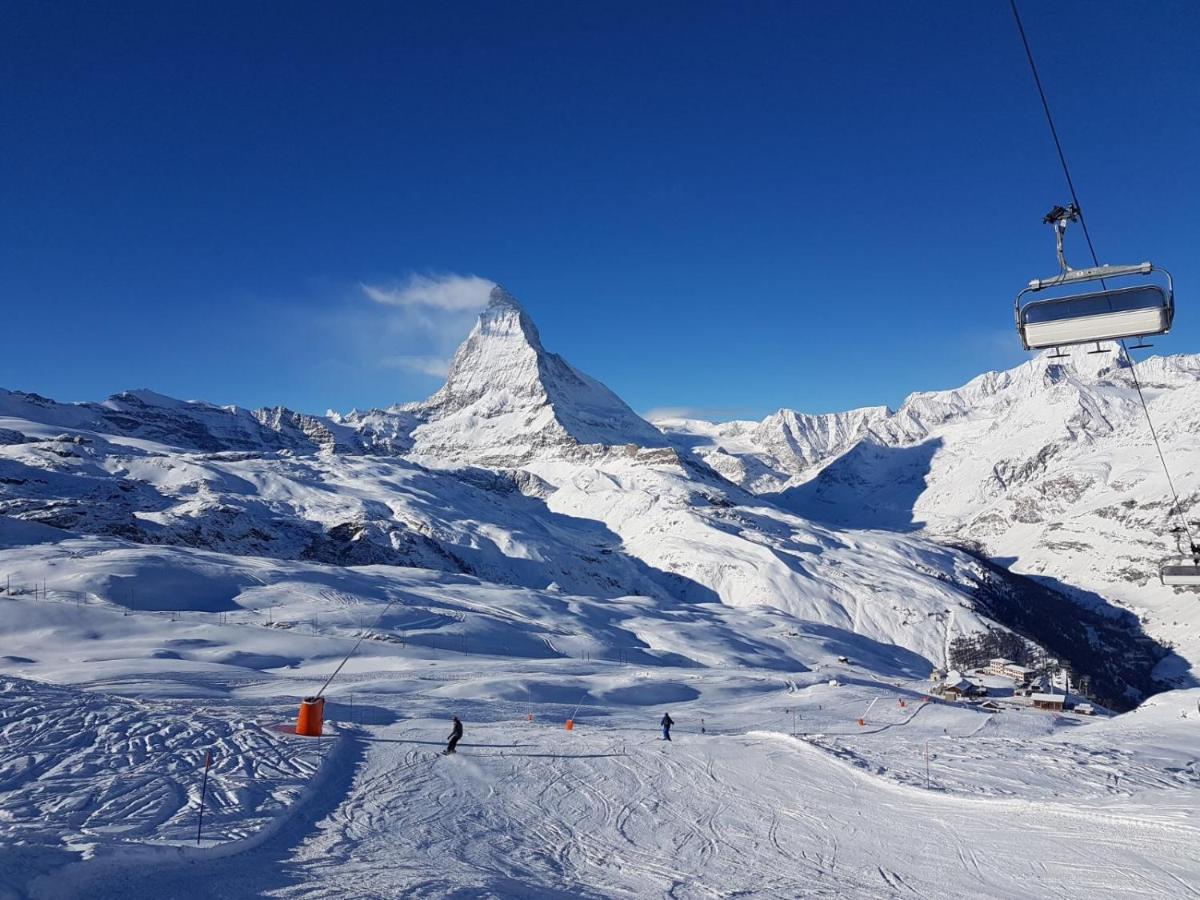Emelie Zermatt 4**** Apartman Kültér fotó